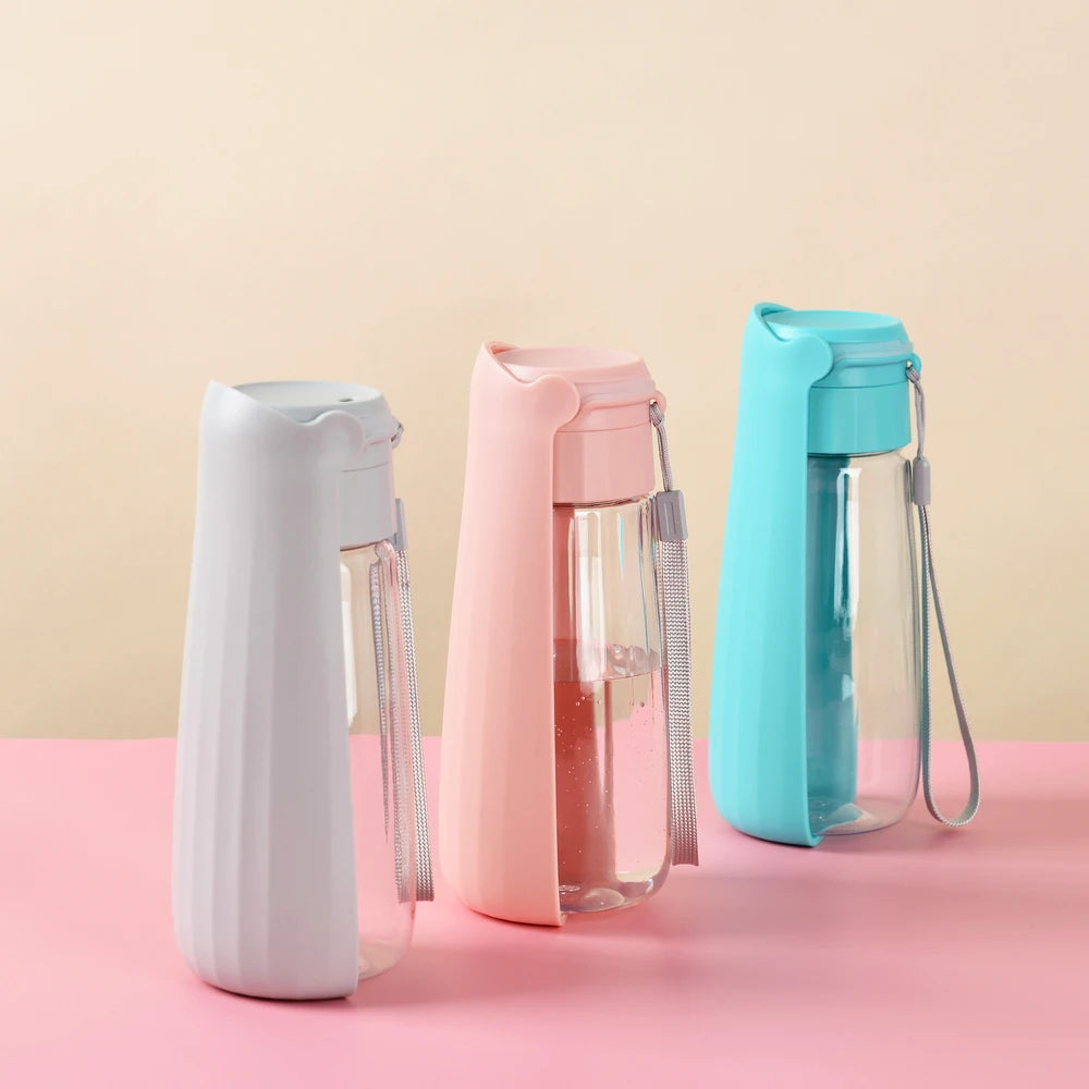 Portable Dog & Cat Water Bottle – Foldable & Travel-Friendly